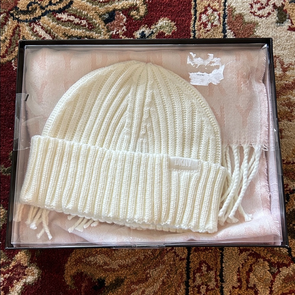 NWT DKNY Ivory Ribbed Beanie and Pale Pink Scarf Gift Set